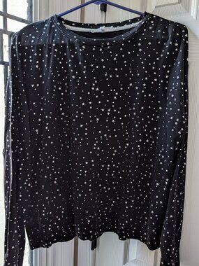 Reach for the stars and wrap yourself in pure stardust with this sweatshirt! ✨